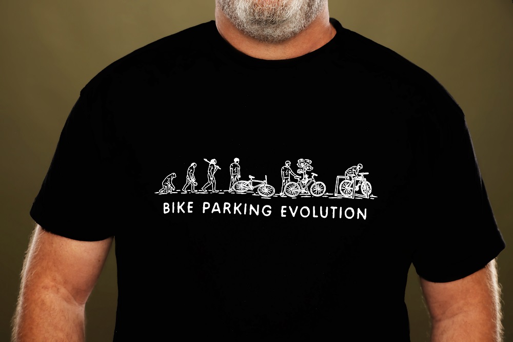 חולצת T אבולוציית חניית האופניים